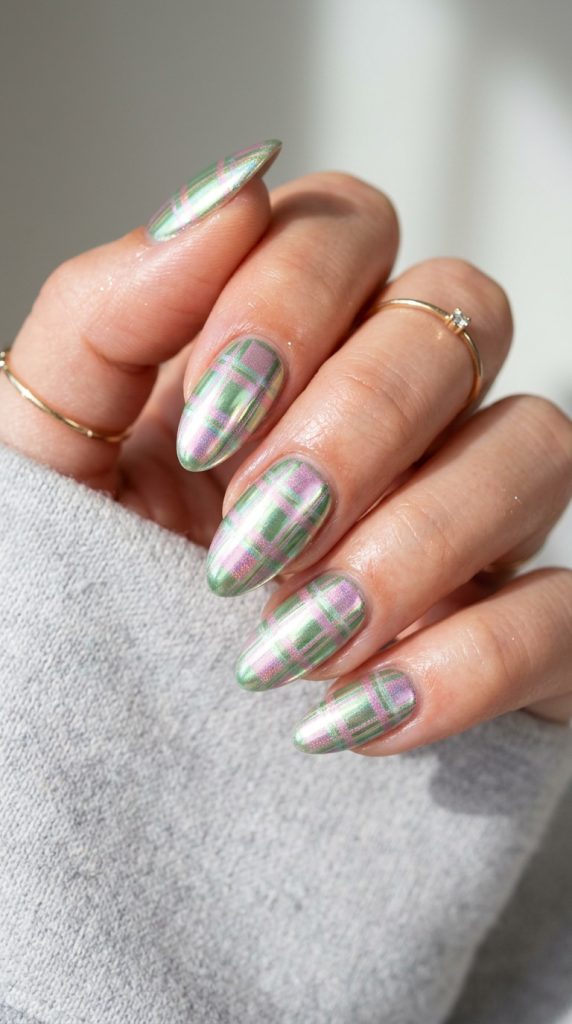 Bright chrome mirror nails